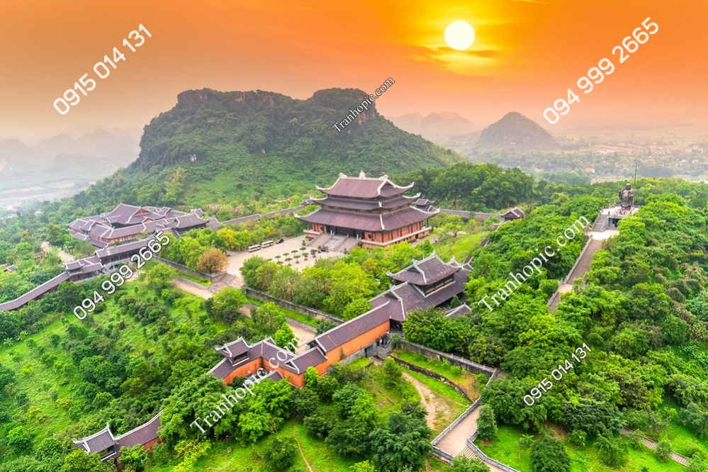 Tranh dán tường phong cảnh hoàng hôn trên núi ở chùa Ninh Bình 1883159118