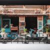 Tranh quán café được bài trí theo không gian Sài Gòn xưa