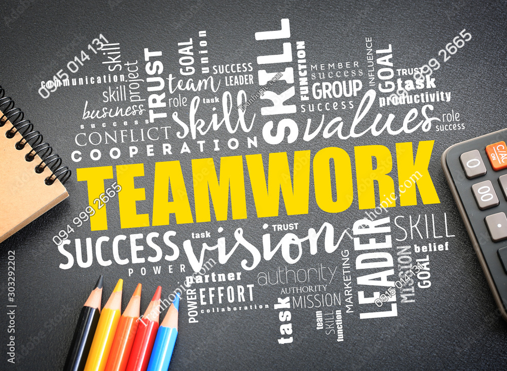 Tranh dán tường phòng làm việc Teamwork vàng đen AB303292202